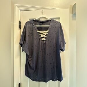 Daytrip women’s top, purple size large.